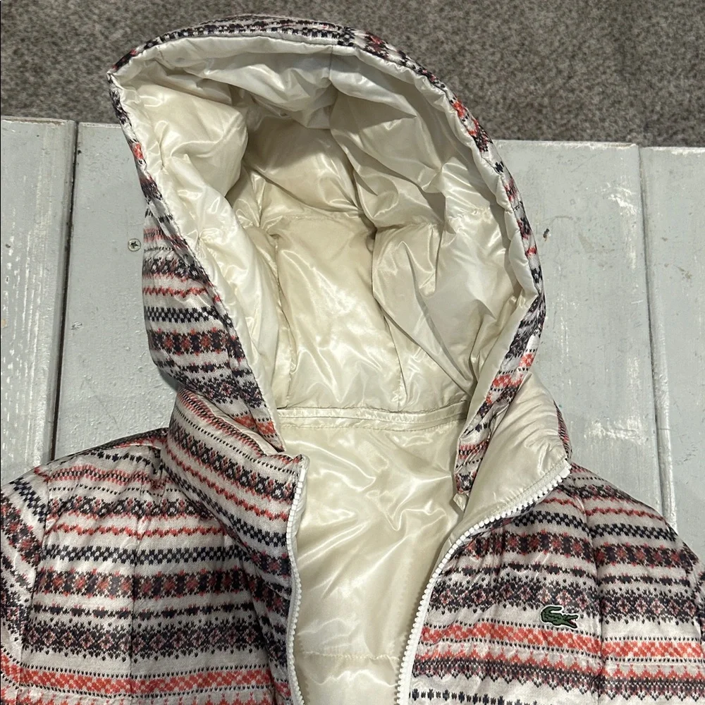 Lacoste Cream and Red Patterned down hooded reversible jacket. Sz 42 medium - Picture 2 of 7